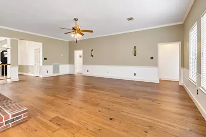 304 Melodywood Drive, Friendswood, TX 77546 - Photo 9