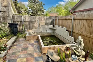 1119 Pinecroft Dr, Sugar Land, TX 77498 - Photo 25