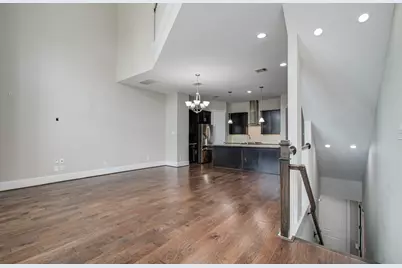 11023 Acorn Falls Drive, Houston, TX 77043 - Photo 9