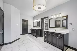 405 Old Orchard Dr, Dickinson, TX 77539 - Photo 19