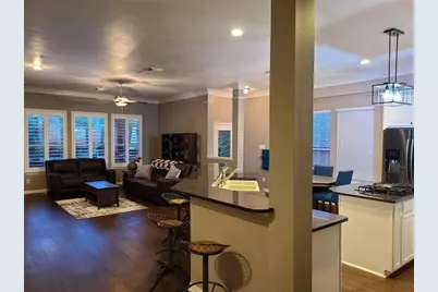 106 W Arbor Camp Circle, The Woodlands, TX 77389 - Photo 7