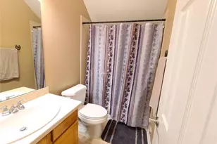 106 W Arbor Camp Cir, The Woodlands, TX 77389 - Photo 23