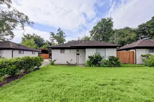 220 Caplin St, Houston, TX 77022 - Photo 3