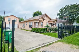 303 Vincent St, Houston, TX 77009 - Photo 3