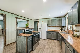 17985 Split Oak Cir, New Caney, TX 77357 - Photo 15