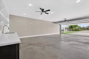 3434 Sunbeam St, Houston, TX 77051 - Photo 27