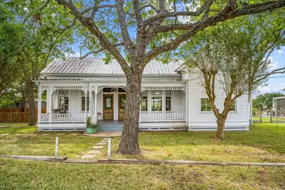301 S Mechanic Street, Fayetteville, TX 78940 - Photo 3