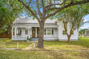301 S Mechanic St, Fayetteville, TX 78940 - Photo 3