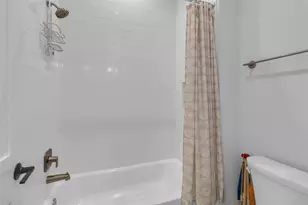 1024 Lake Breeze Dr, Waller, TX 77484 - Photo 29