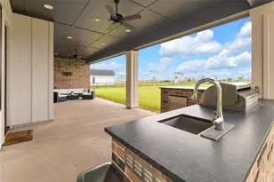 1024 Lake Breeze Dr, Waller, TX 77484 - Photo 37