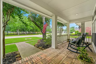 3807 Oakland Circle, Missouri City, TX 77459 - Photo 7