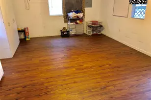 319 E South St, Alvin, TX 77511 - Photo 9