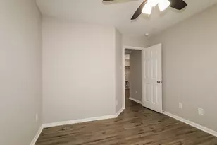 9943 Chimney Swift Ln, Conroe, TX 77385 - Photo 11