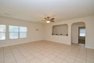 15318 Marlowe Grove Dr, Sugar Land, TX 77498 - Photo 9