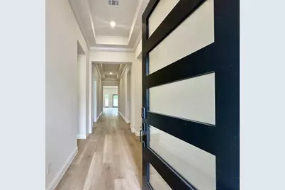 925 Groundwater Way, League City, TX 77546 - Photo 3