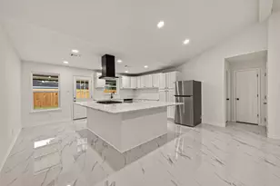 11434 Sharpview Dr, Houston, TX 77072 - Photo 3