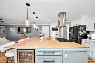321 Reid St, Houston, TX 77022 - Photo 9