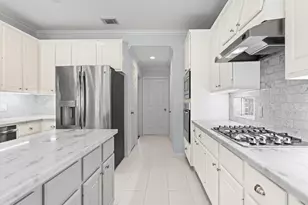 92 W Sandalbranch Cir, The Woodlands, TX 77382 - Photo 5