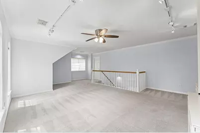 92 W Sandalbranch Circle, The Woodlands, TX 77382 - Photo 19