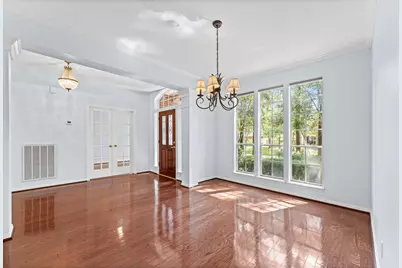 92 W Sandalbranch Circle, The Woodlands, TX 77382 - Photo 13