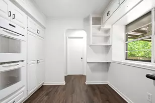 2011 Ave T, Huntsville, TX 77340 - Photo 13