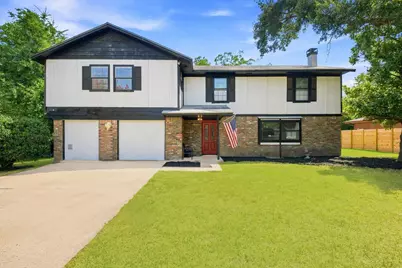 2011 Avenue T, Huntsville, TX 77340 - Photo 1