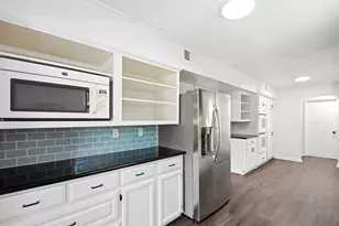 2011 Ave T, Huntsville, TX 77340 - Photo 11