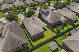 636 Maple Point Dr E, Conroe, TX 77301 - Photo 29