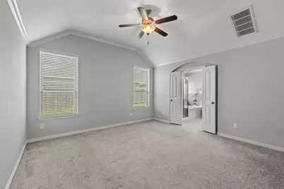 636 Maple Point Drive E, Conroe, TX 77301 - Photo 19
