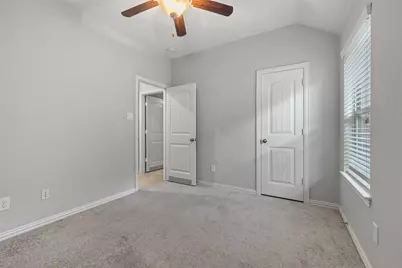 636 Maple Point Drive E, Conroe, TX 77301 - Photo 15