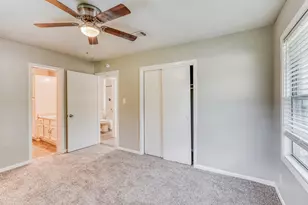 8614 Rockhill St, Houston, TX 77061 - Photo 13