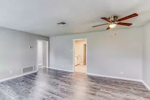 8614 Rockhill St, Houston, TX 77061 - Photo 3