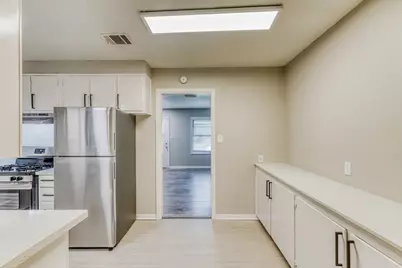 8614 Rockhill Street, Houston, TX 77061 - Photo 11