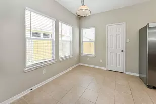 12923 Palm Leaf Ct, Houston, TX 77044 - Photo 5