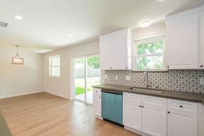 408 Bellmar Lane, Friendswood, TX 77546 - Photo 7