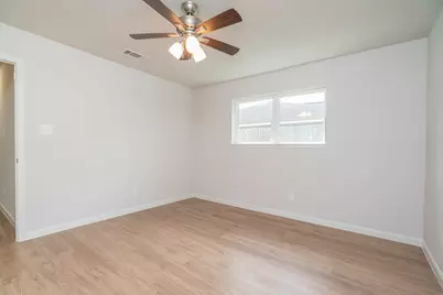 408 Bellmar Lane, Friendswood, TX 77546 - Photo 11