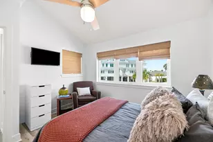 38 Mazatlan Dr, Rockport, TX 78382 - Photo 11