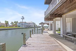 38 Mazatlan Dr, Rockport, TX 78382 - Photo 5
