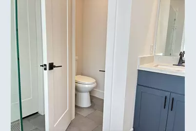 1535 W 24th Street #B, Houston, TX 77008 - Photo 27