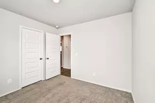 7915 Meadow Cranesbill Ln, Houston, TX 77016 - Photo 17