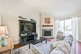 7060 N Holiday Dr, Galveston, TX 77550 - Photo 5