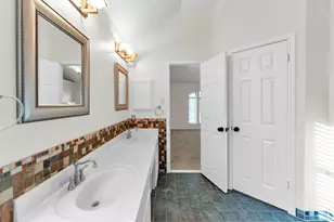18 Dover Dr, Conroe, TX 77304 - Photo 31