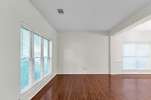 18 Dover Dr, Conroe, TX 77304 - Photo 11