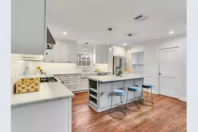 907 Aurora Street, Houston, TX 77009 - Photo 9