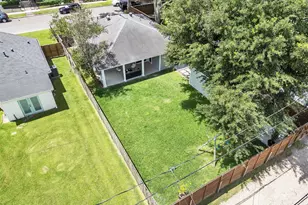 907 Aurora St, Houston, TX 77009 - Photo 31