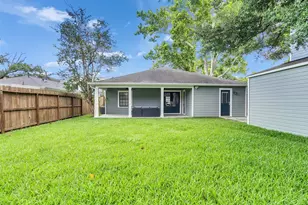 907 Aurora St, Houston, TX 77009 - Photo 27