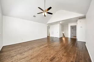 8315 Terrace Brook Dr, Houston, TX 77040 - Photo 37