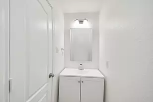 8315 Terrace Brook Dr, Houston, TX 77040 - Photo 11