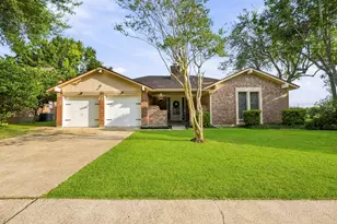 1509 N Park Side Dr, Deer Park, TX 77536 - Photo 1