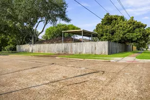 1509 N Park Side Dr, Deer Park, TX 77536 - Photo 25